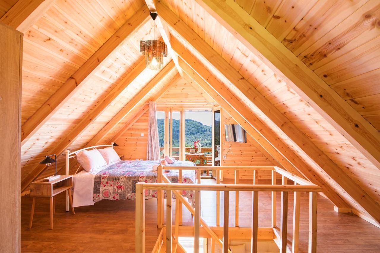Romantic Tree House Kato Pavliana Exterior photo