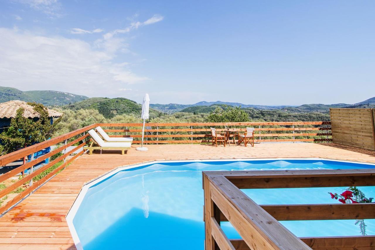 Romantic Tree House Kato Pavliana Exterior photo